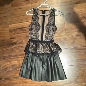 BCBGmaxazria Layton mini Dress size 0 (new with tag)